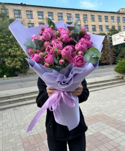Букет кустовых роз в фоамиране