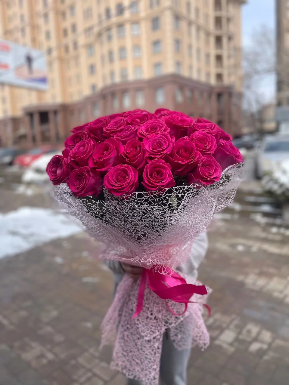 Монобукет из розовых роз — изображение 5
