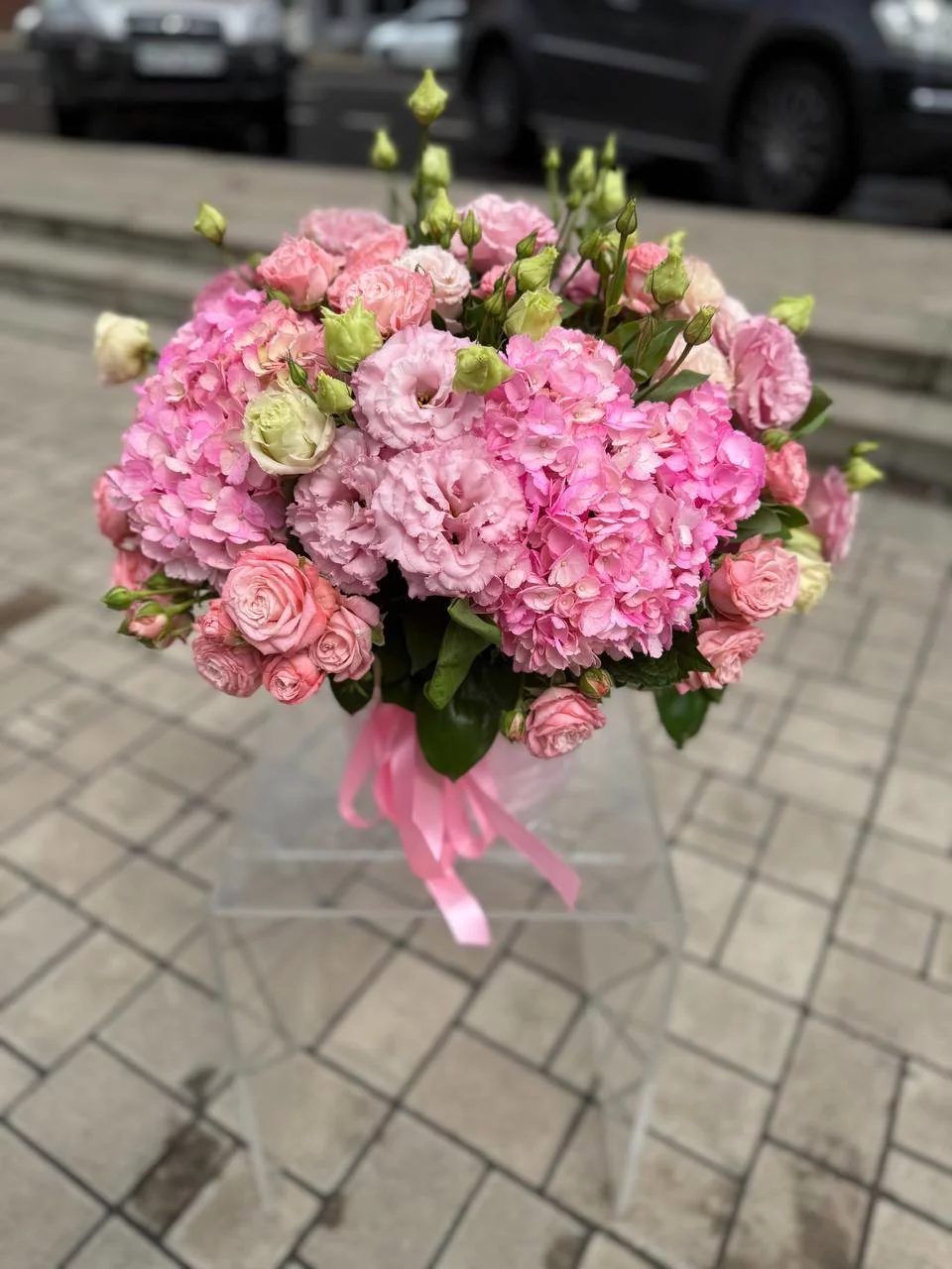 Микс с эустомой и гортензией в коробке