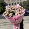 Монобукет кустовой розовой розы