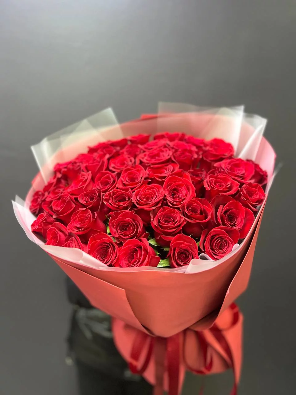 Букет из 47 красных роз