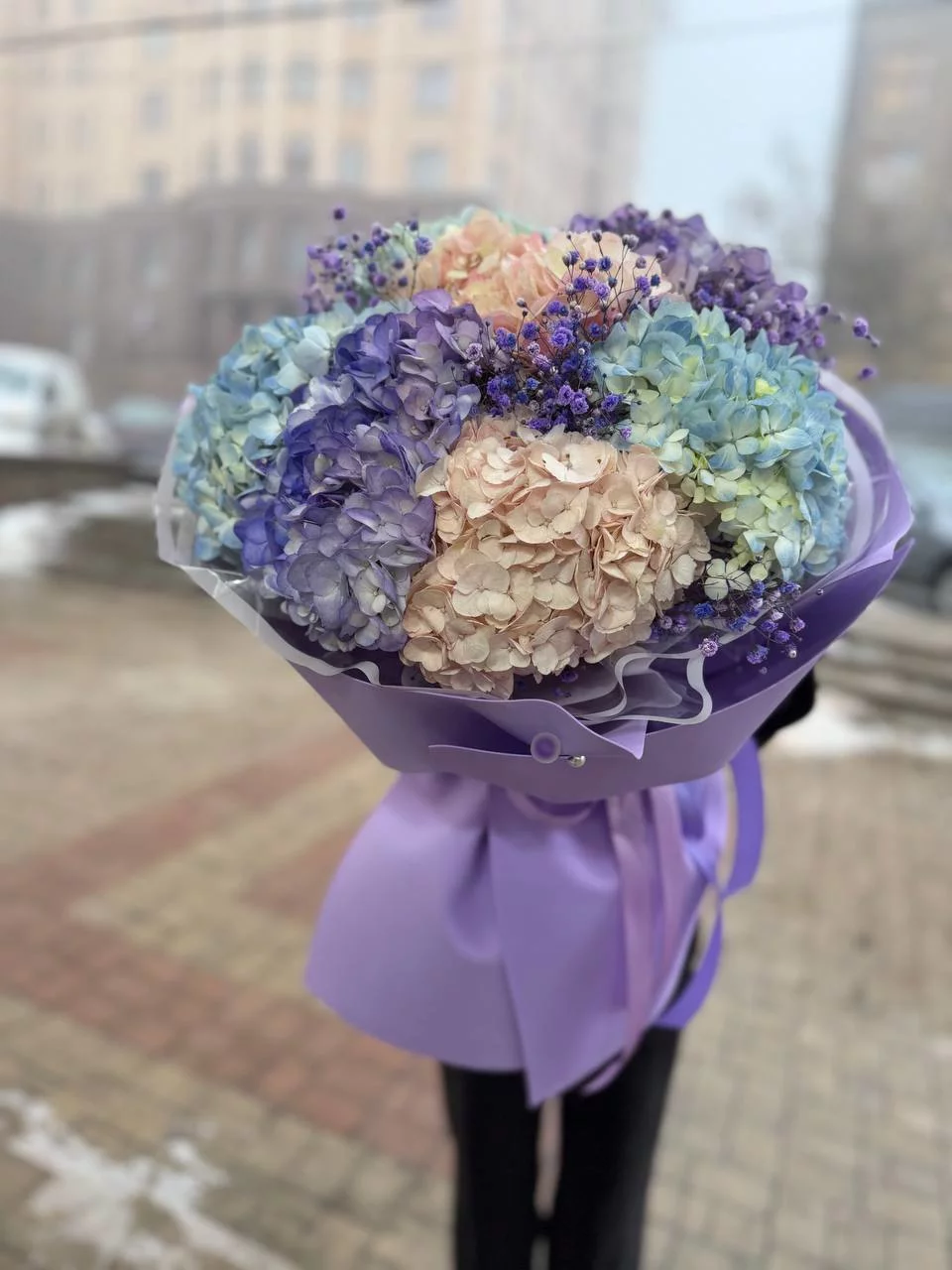 Букет гортензий микс с гипсофилой