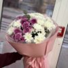 Букет-микс из хризантем с эвкалиптом
