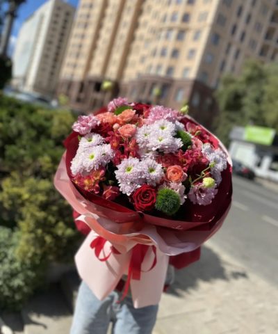 Alternative view of Большой букет с розами, хризантемами и альстромериями